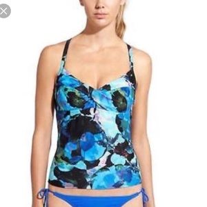 Athleta Tankini Top Size 34B/C